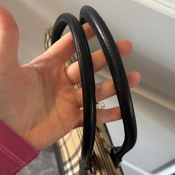 Burberry Checkered Shoulder Bag - Picture 4 of 10